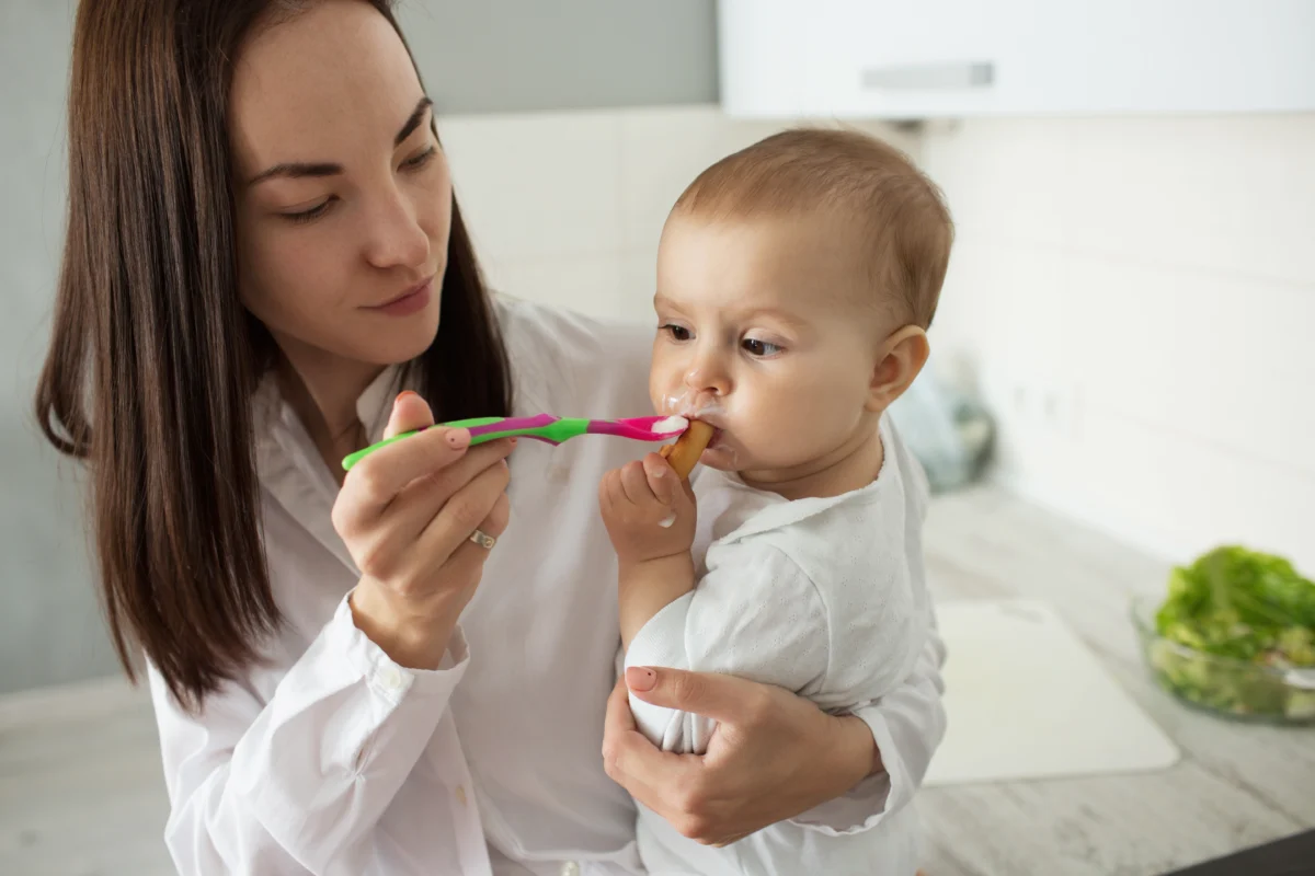 6–12 Ay Arası Bebek Beslenmesinde Temel İlkeler